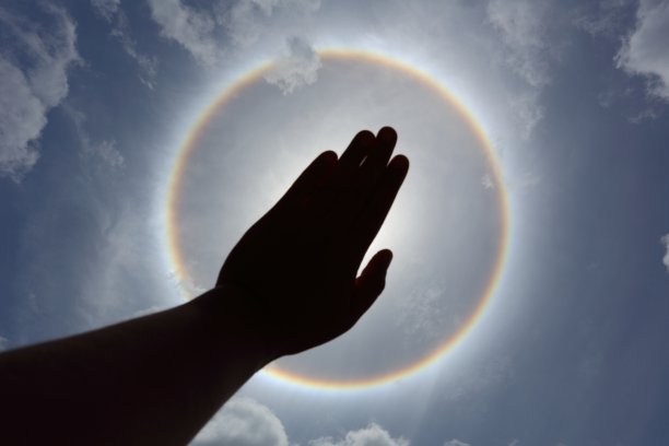 太阳晕的光学现象图片下载