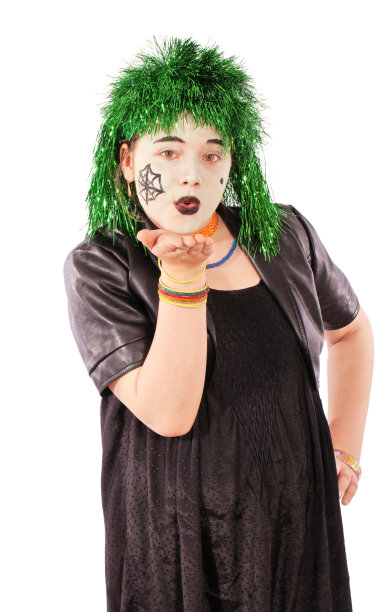 女孩扮成女巫图片下载