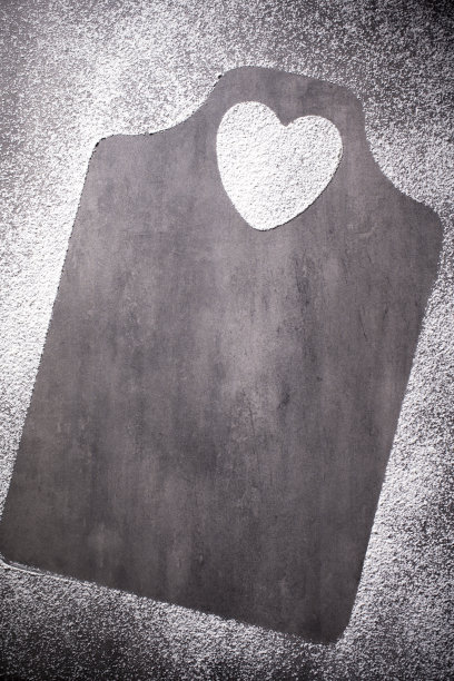 面粉和心脏。图片下载