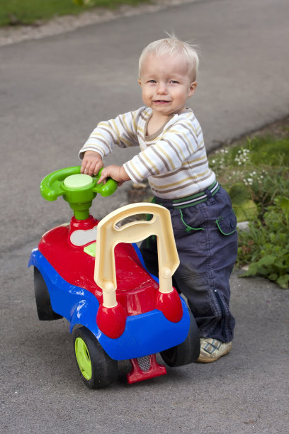 孩子的玩具图片下载