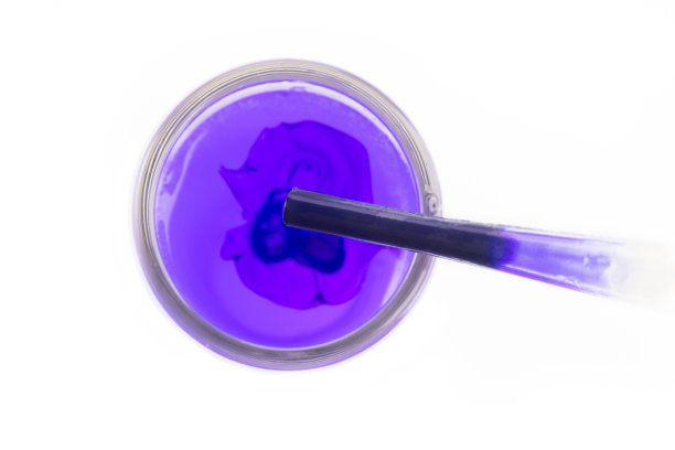 紫色的液体吸移管图片下载