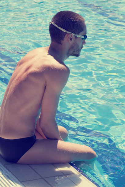 准备游泳图片下载