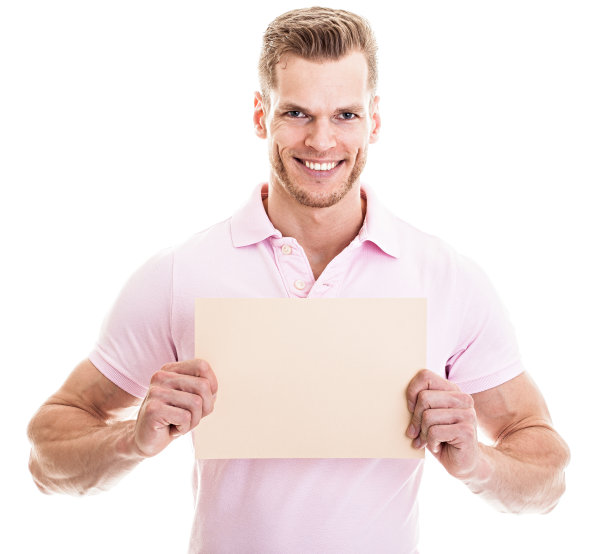 一个健壮的年轻人，拿着印有复印件的名片图片下载