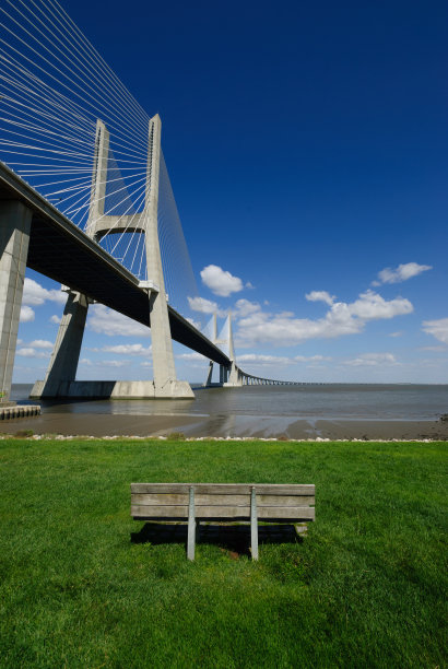 桥的肖像图片下载