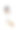 一位年轻的日本妇女抬起头微笑着图片下载