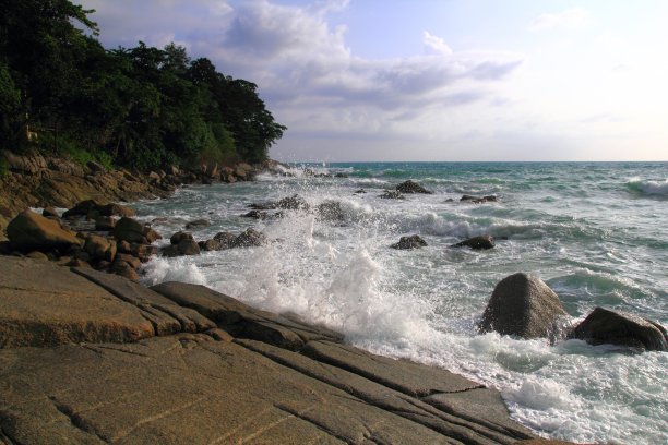 热带岛屿上的波浪图片下载