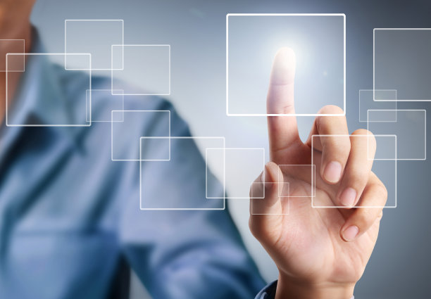 人在空中碰正方形图片下载