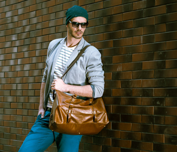 概念时尚的年轻人户外图片下载