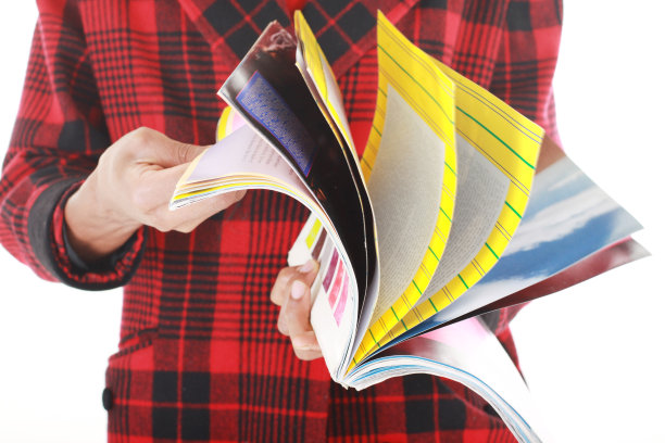 人浏览杂志图片下载