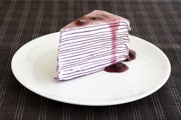 蓝莓绉蛋糕图片下载