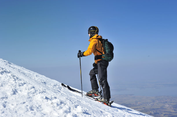 野外滑雪图片下载