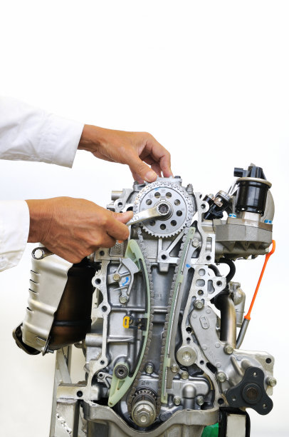 汽车发动机的发展图片下载