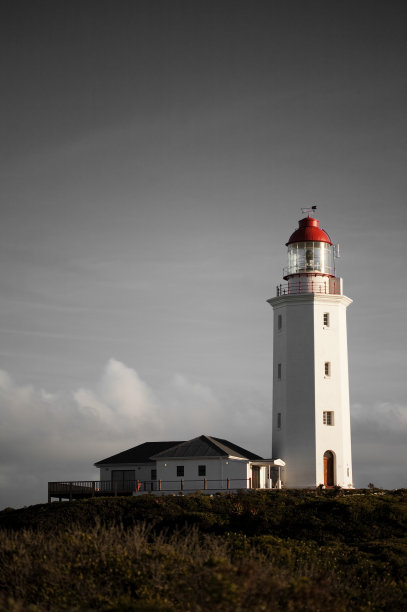 灯塔的踏实图片下载