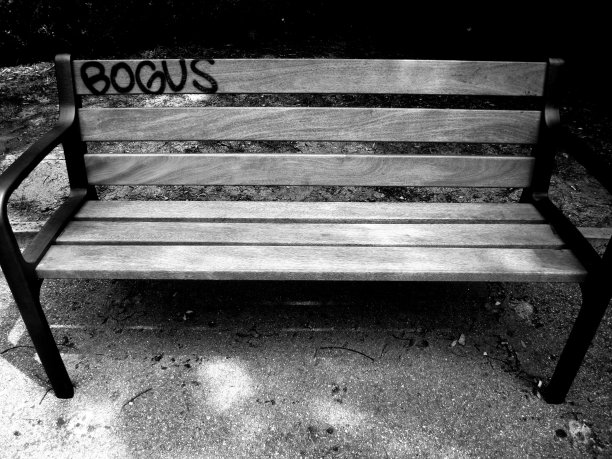 虚假的长椅图片下载