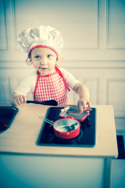 可爱的小厨师图片下载
