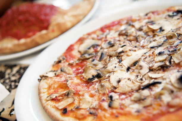 蘑菇披萨图片下载