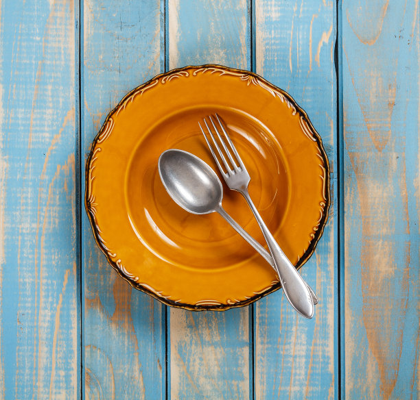 布朗空盘子图片下载