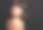 美丽性感的女人与短棕色头发看黑色素材图片