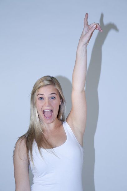 年轻女子的图片下载