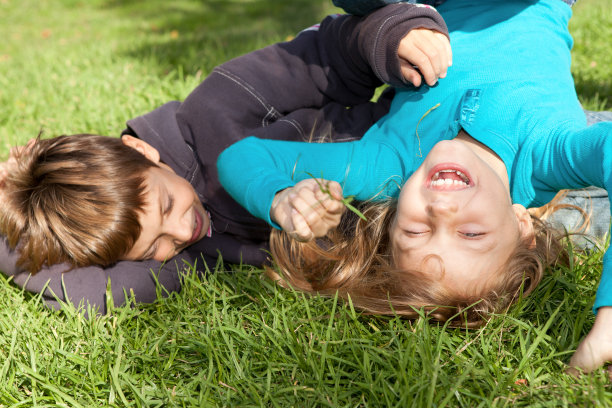 小的朋友图片下载