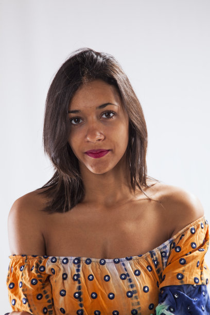 西班牙女孩图片下载