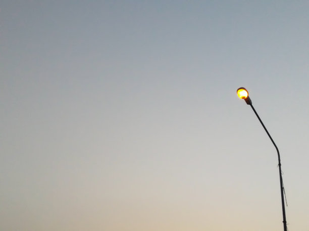 天空的微光图片下载