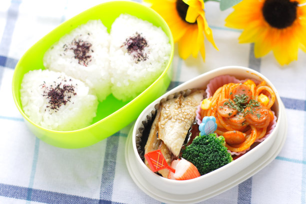 日本自制的午餐盒图片下载