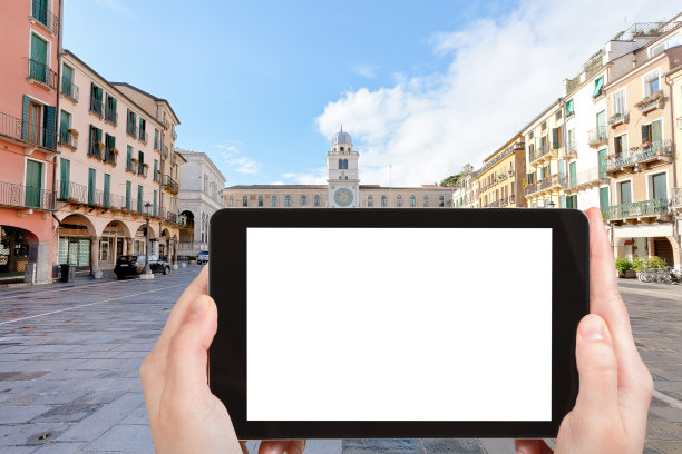 帕多瓦，绅士广场的游客摄影图片下载