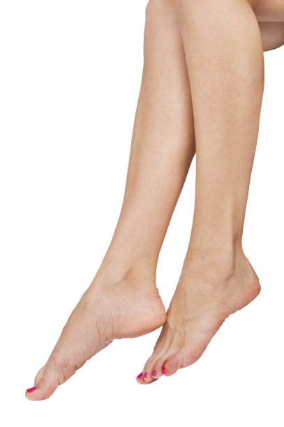 苗条裸露的女性腿孤立在白色图片下载
