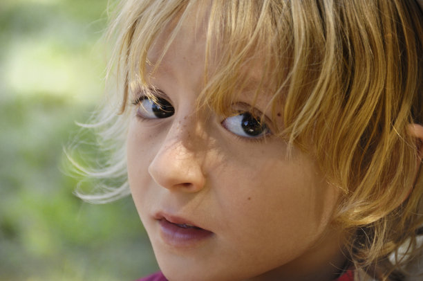 小男孩图片下载