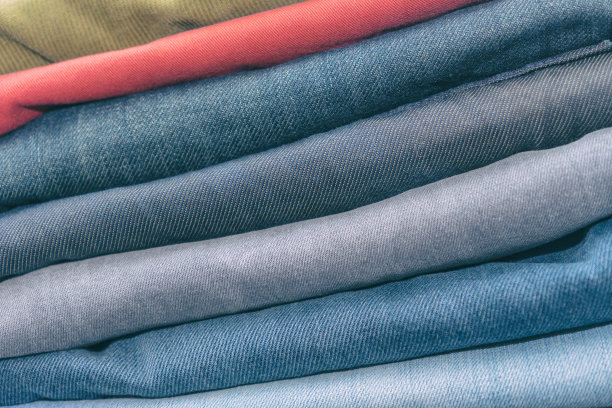 堆栈的牛仔裤图片下载