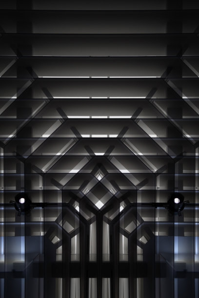 百叶天花板双曝光照片。虚构的背光内部碎片。图片下载