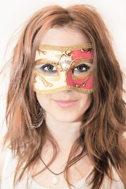 面具的女人图片下载