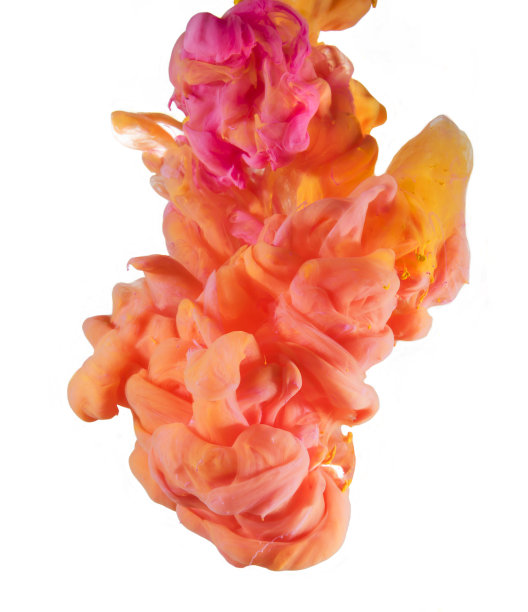 油墨颜色在水下下降。黄色，橙色，紫色混合颜色。图片下载