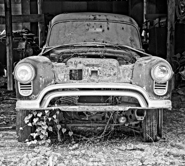废弃的汽车图片下载
