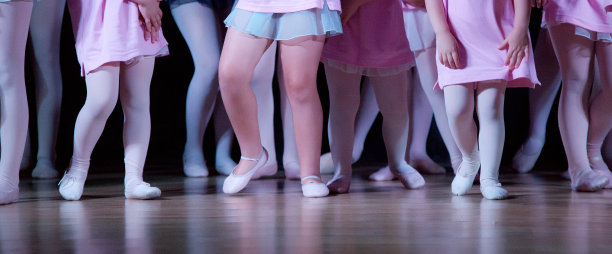 孩子的腿图片下载