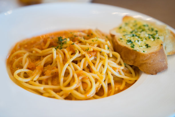 蒜蓉面包意大利面图片下载