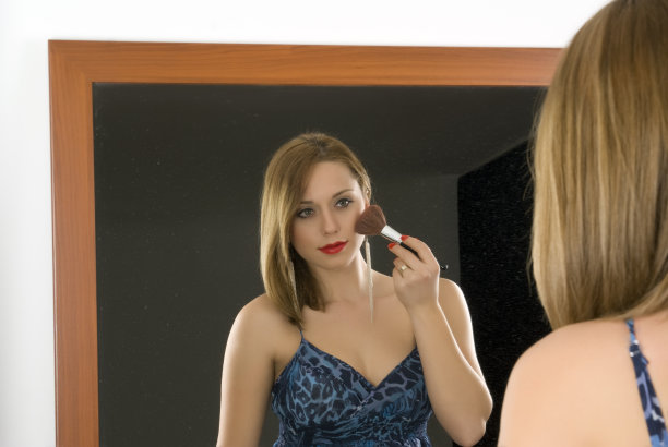 女人用胭脂图片下载