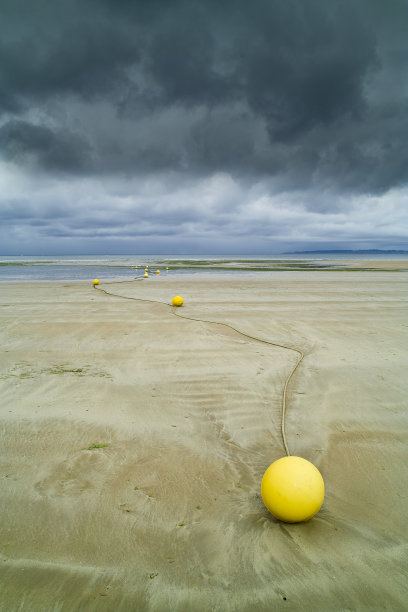 海上暴风雨的天空图片下载