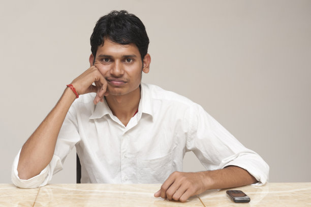 不幸的印度学生图片下载