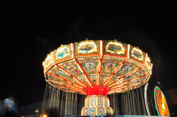 快乐转，游乐场图片下载