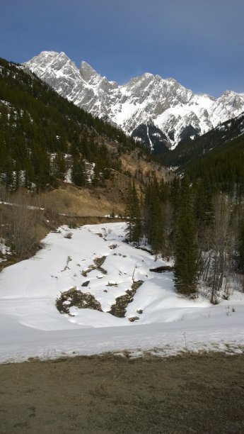 落基山脉的季节变化图片下载