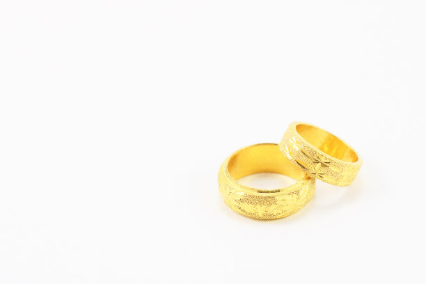 黄金结婚戒指图片下载