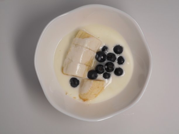 香蕉和蓝莓图片下载