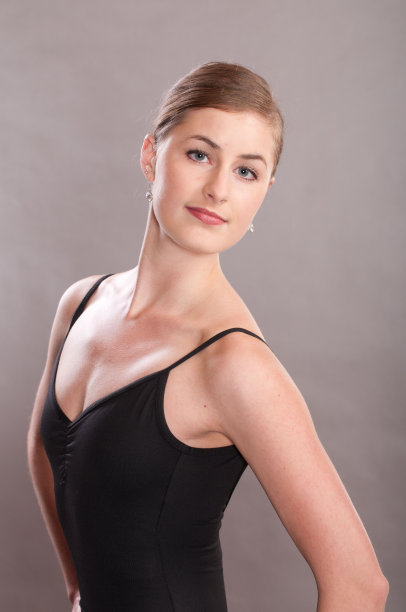 漂亮的女图片下载