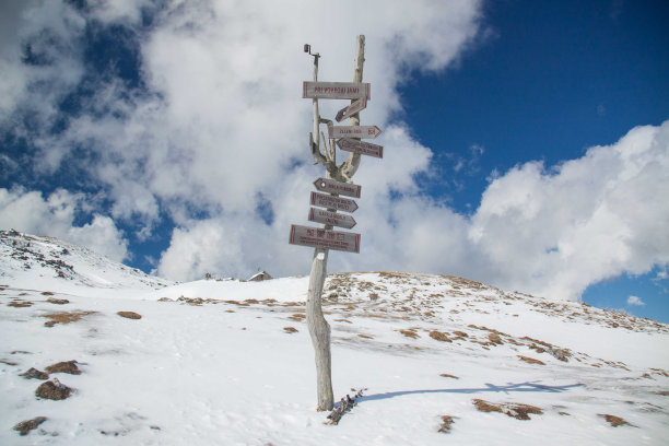 山上的叹息图片下载