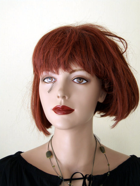 失去了睫毛图片下载