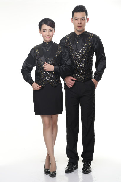 穿着背心的中国男人在白色的背景图片下载