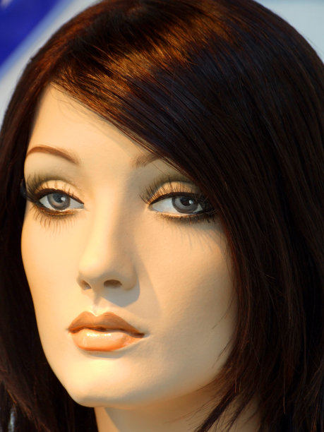 梦浅黑肤色的女人图片下载