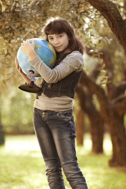 环球女孩图片下载